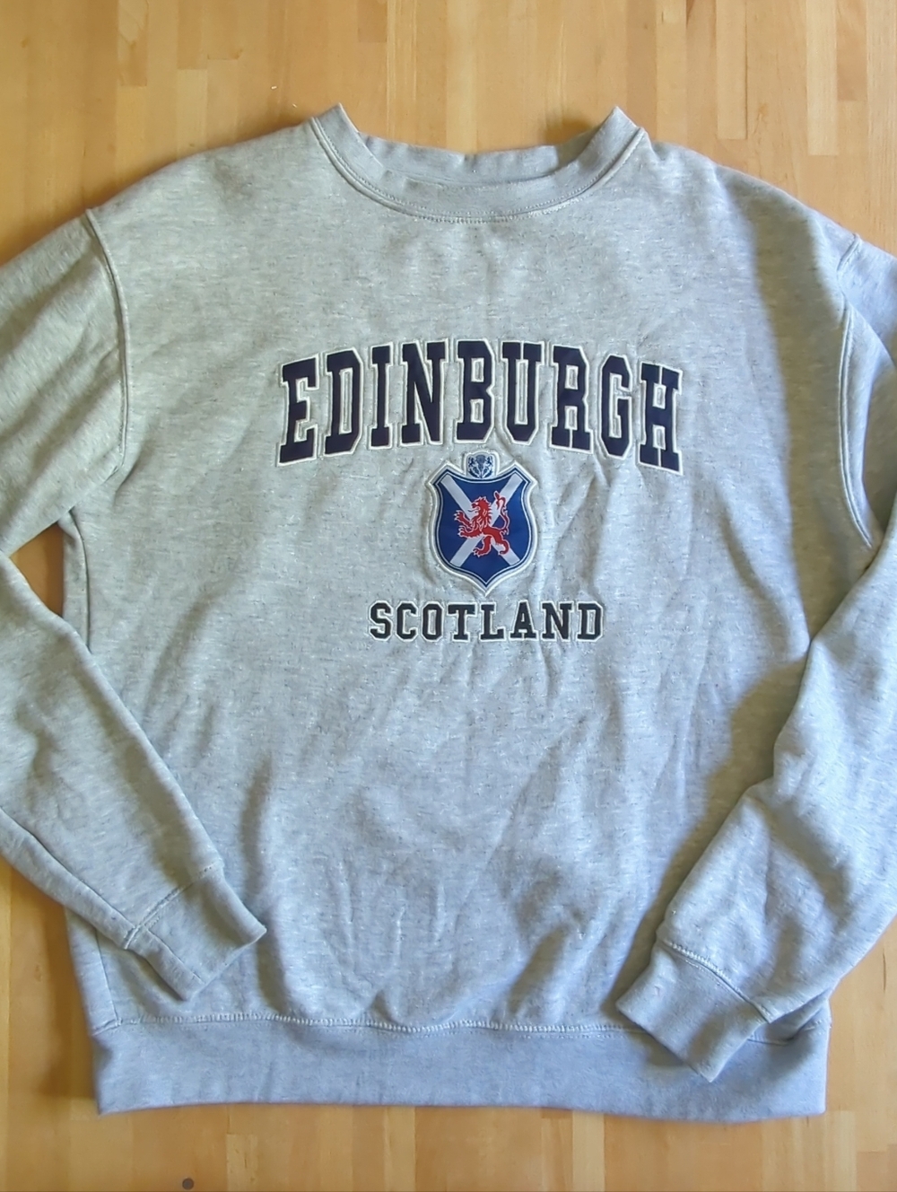 Vintage Embroidered Edinburgh University College Crewneck Sweatshirt Size L